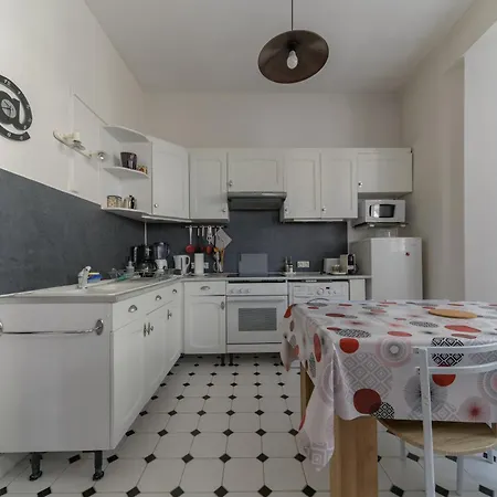 Le Lasteyras - En Centre *