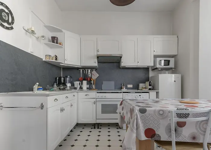 Le Lasteyras - En Centre Апартаменты